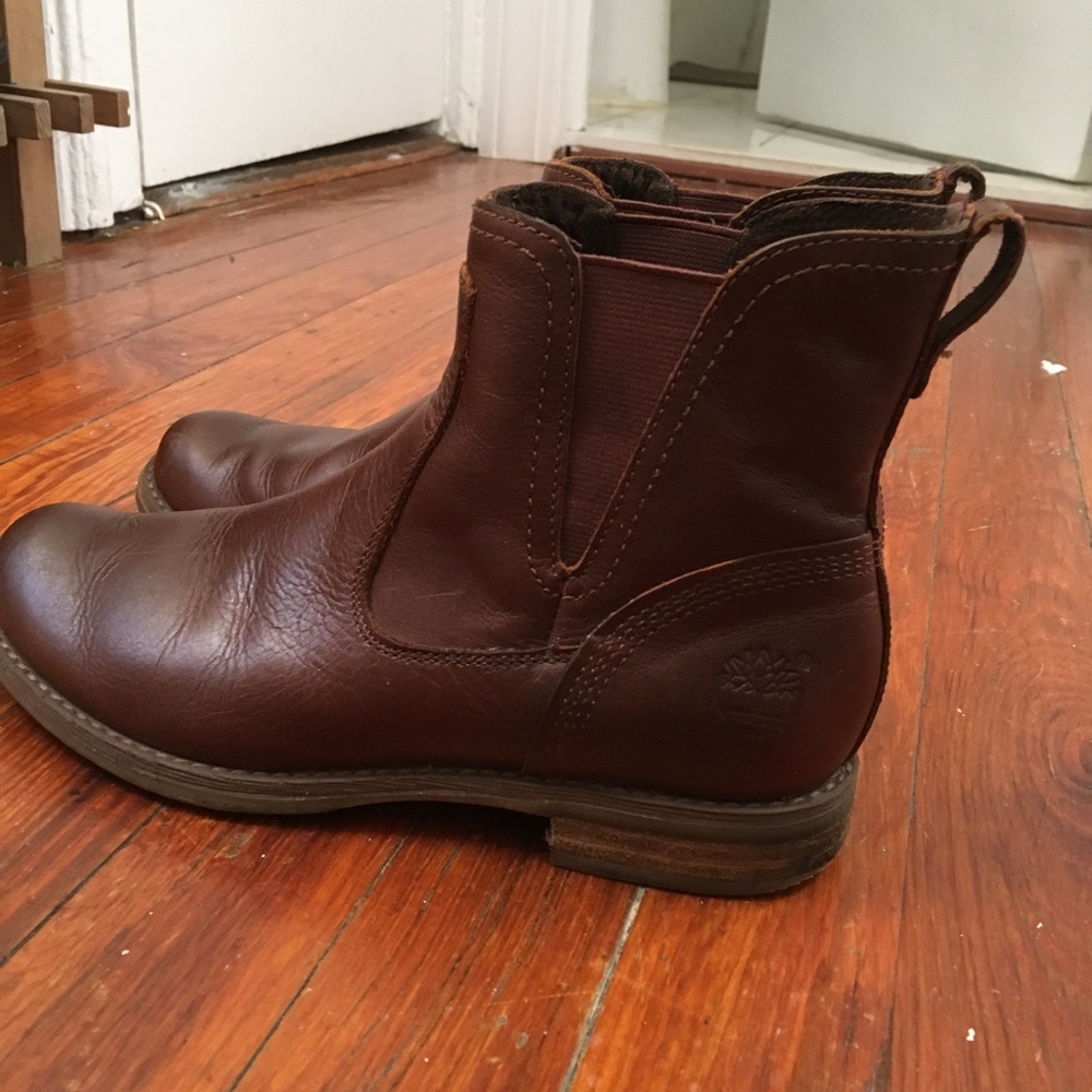 Timberland chelsea boot for women.